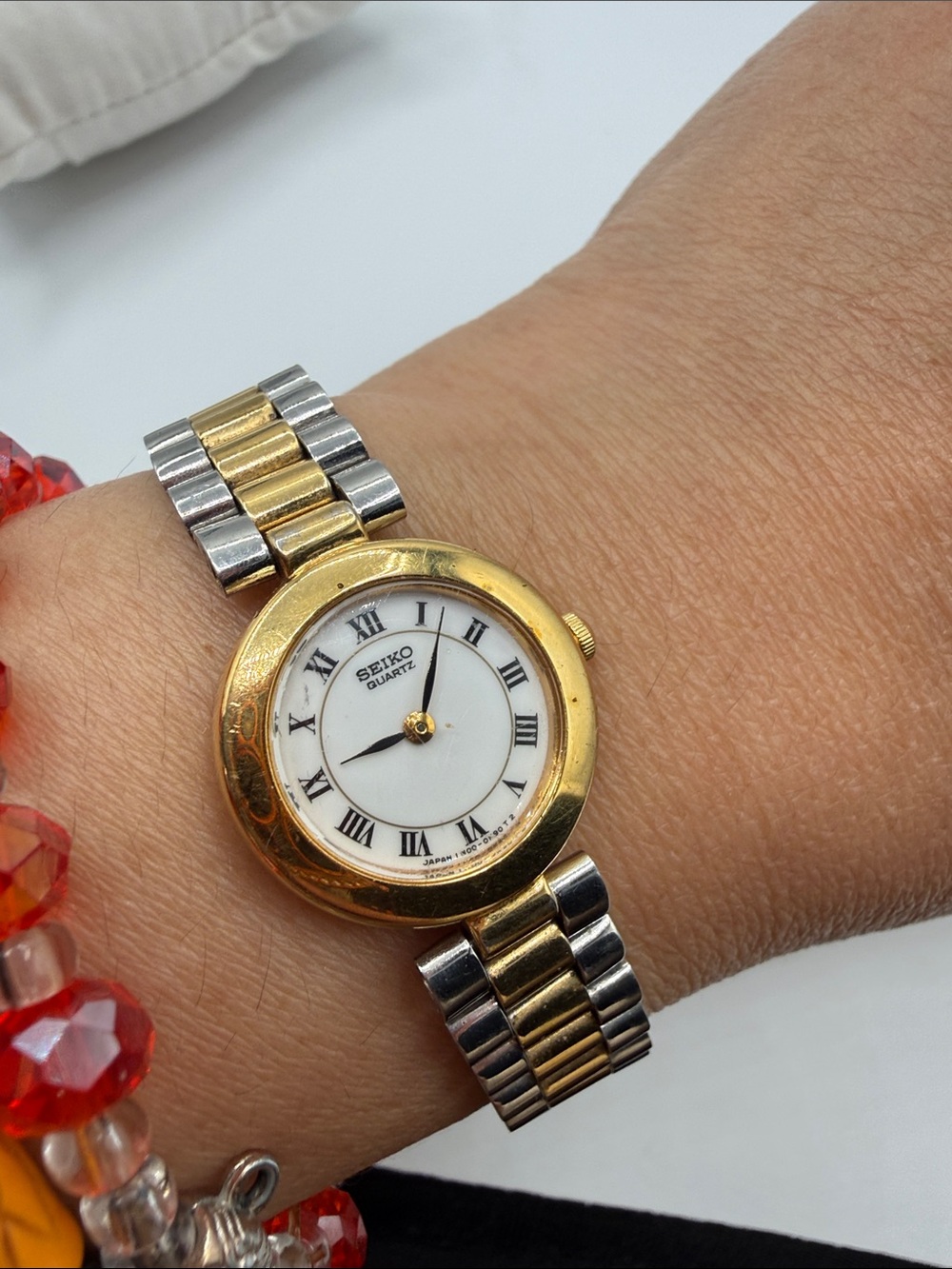 VTG Seiko Two-Tone Gold and Silver Women's Watch - Picture 10 of 10